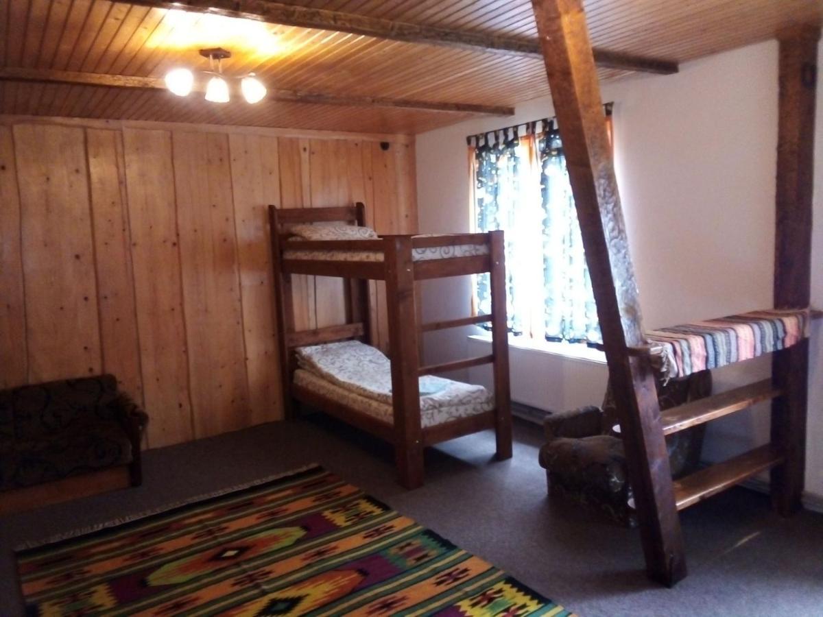 Guest House Mansarda Jaremcse Kültér fotó