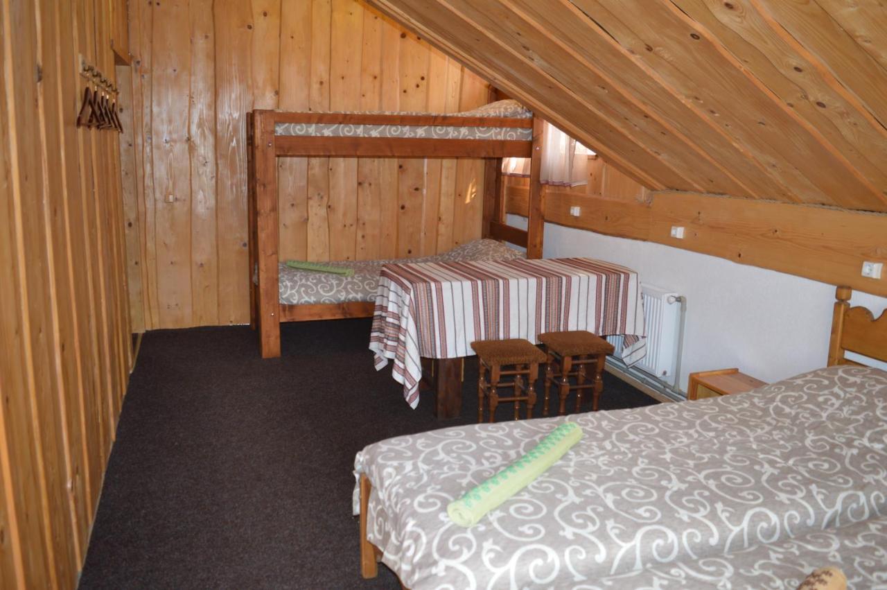 Guest House Mansarda Jaremcse Kültér fotó