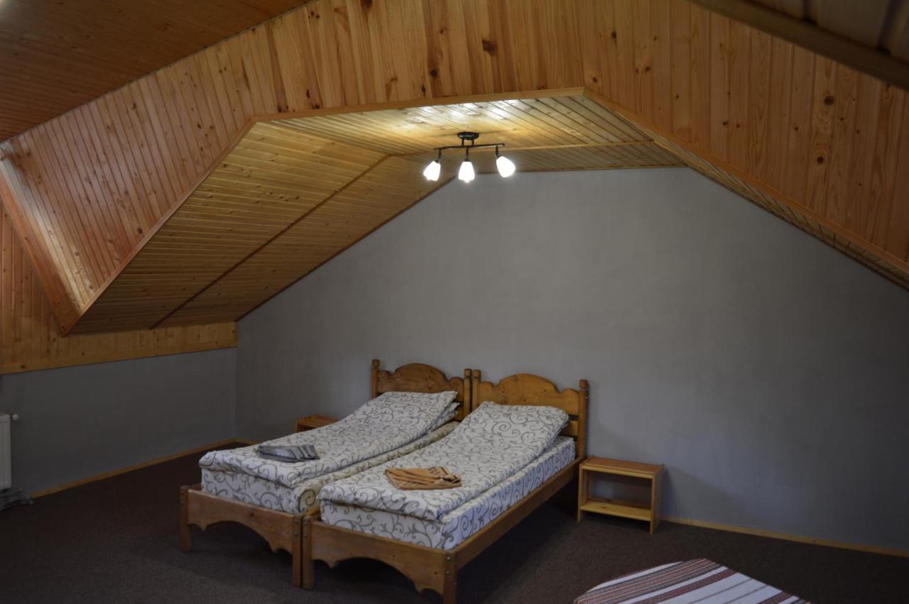 Guest House Mansarda Jaremcse Kültér fotó